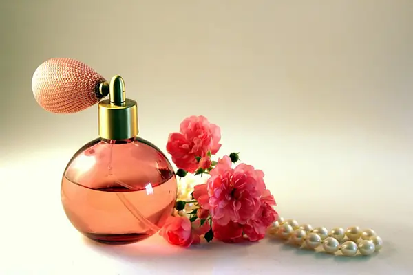 Delivery 1 Pump-bottle perfume on delivery page at Venus Scentuary website